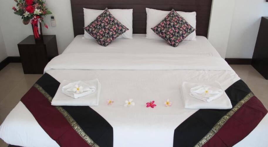 Suphan Lake Hometel