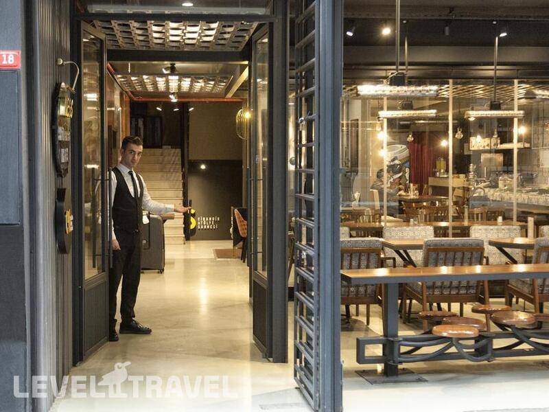 Фотография Orka Taksim Suites & Hotel (ex.Suiteness Taksim Hotel)