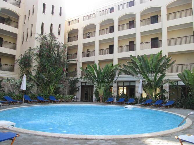 Jaz Neo Ivory (Ex. Sol Y Mar Ivory Suites)