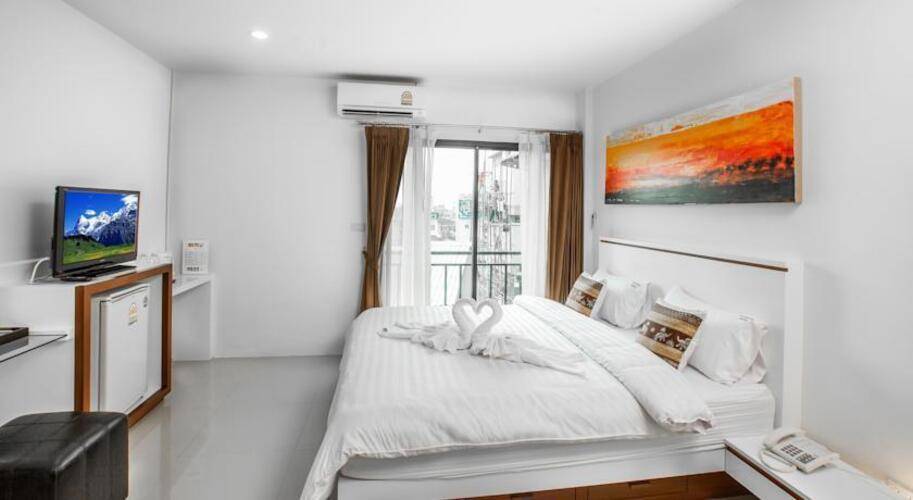 Modern Place Patong