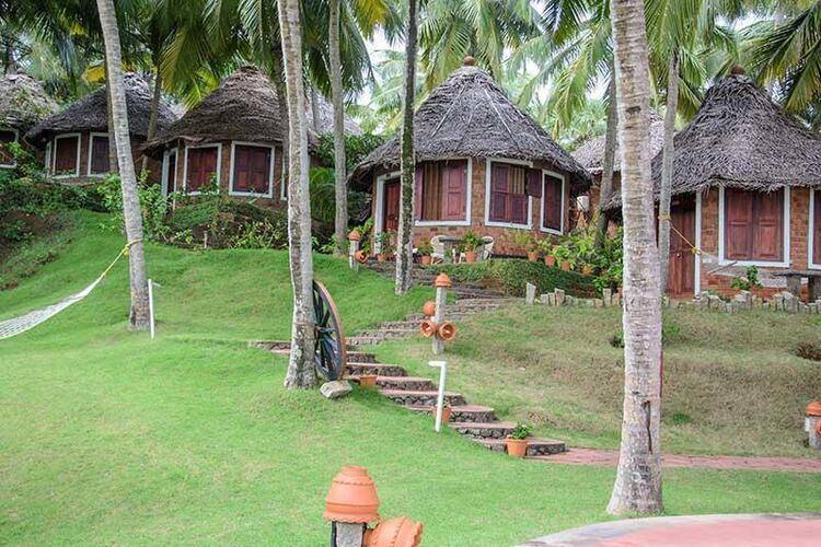 Manaltheeram Ayurvedic Beach Hotel