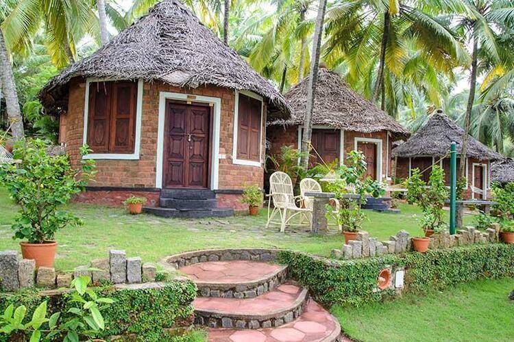 Manaltheeram Ayurvedic Beach Hotel