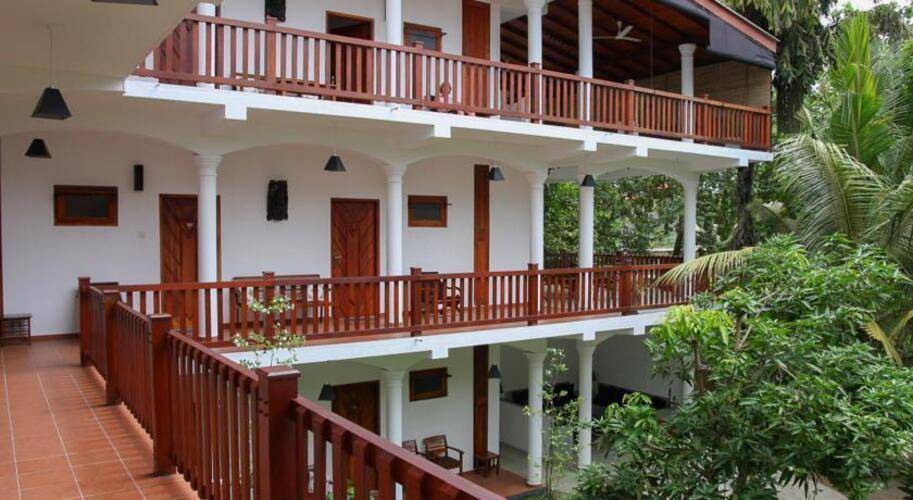 Nor Lanka Hotel