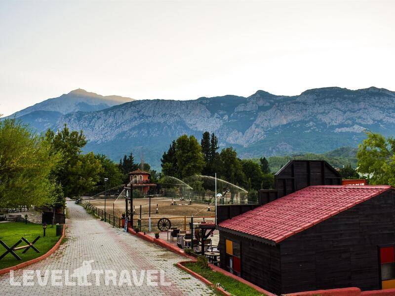 Фотография Hotel Berke Ranch