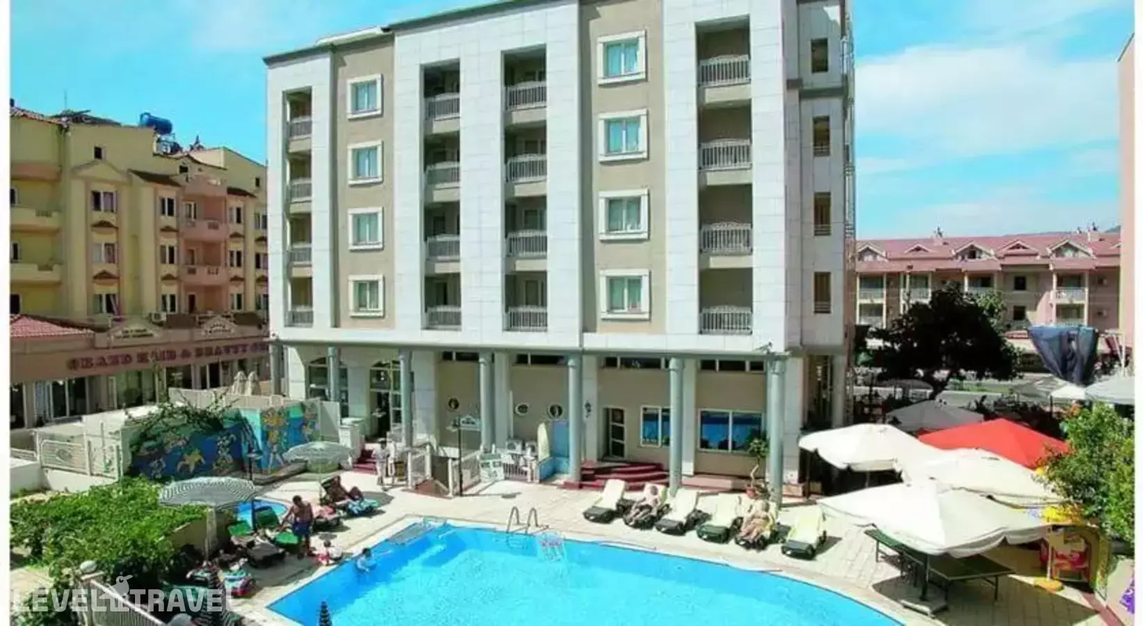 Almena Hotel