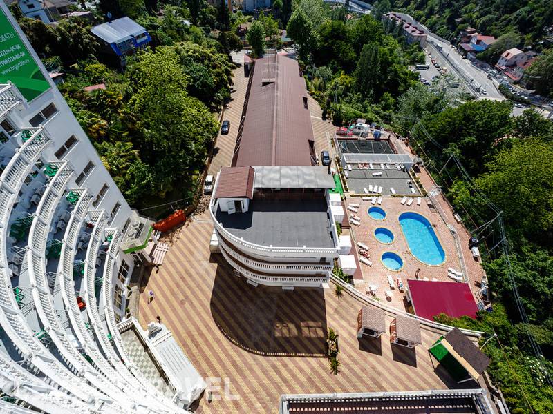 Фотография Garden Hills Hotel 3