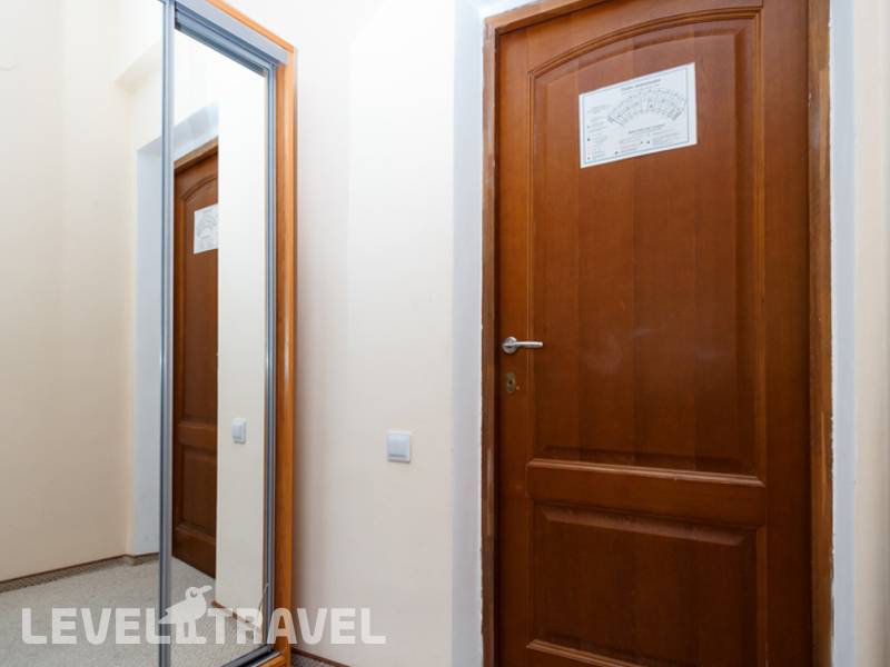 Фотография Garden Hills Hotel 3