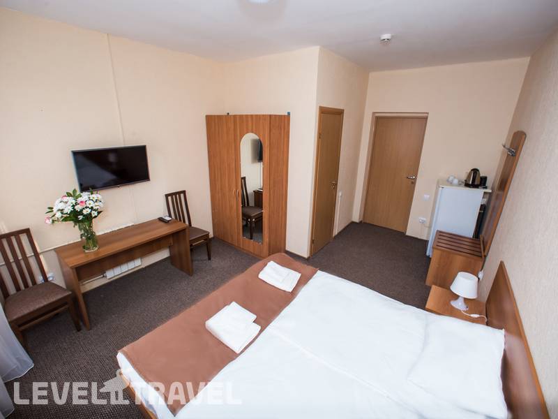Фотография Garden Hills Hotel 3