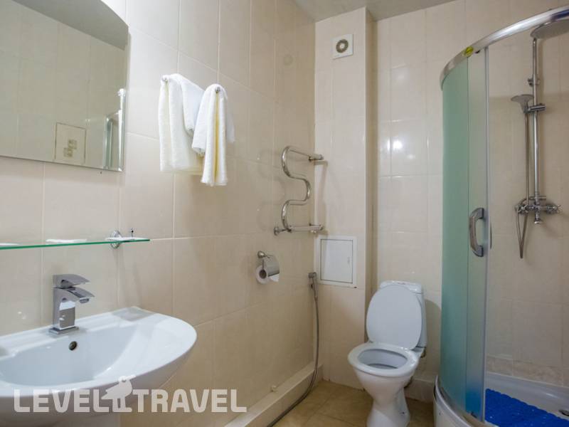 Фотография Garden Hills Hotel 3