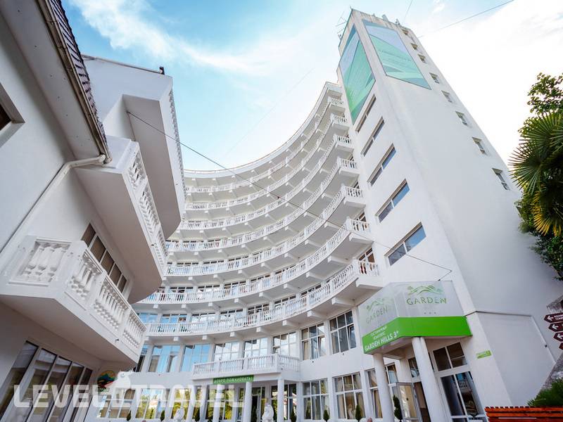 Фотография Garden Hills Hotel 3