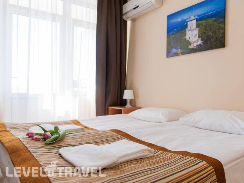 Фотография Garden Hills Hotel 3