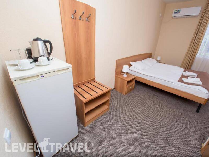 Фотография Garden Hills Hotel 3