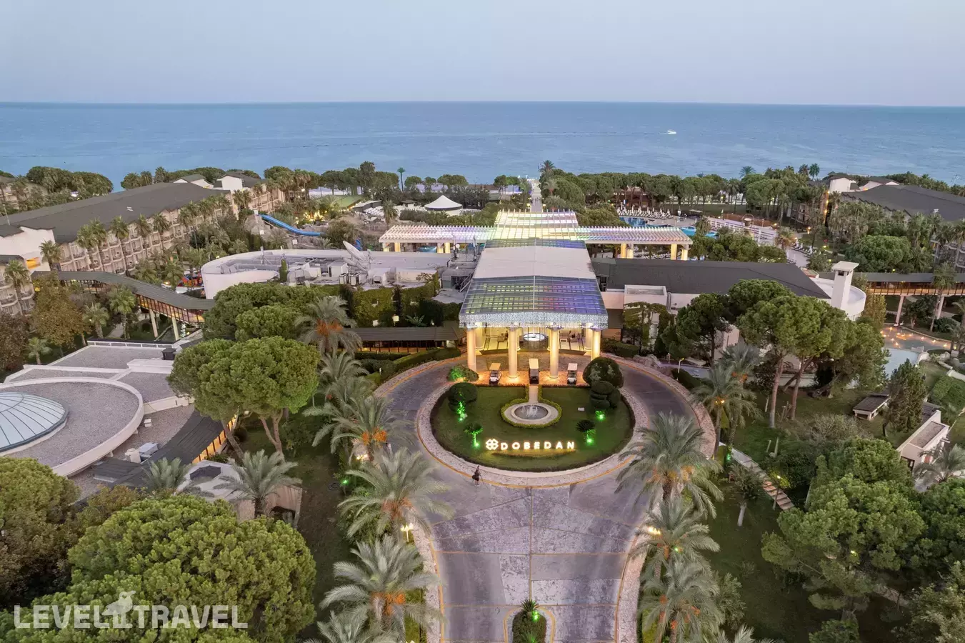 Dobedan World Palace (Eх. Alva Donna World Palace Hotel)