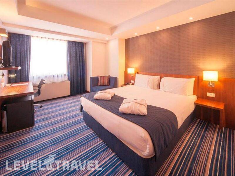 Фотография Tryp By Wyndham Istanbul Taksim Hotel