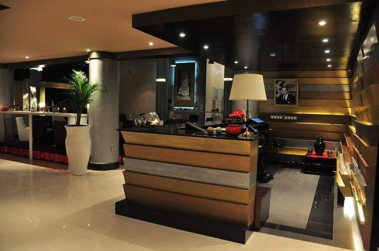 La Suite Hotel