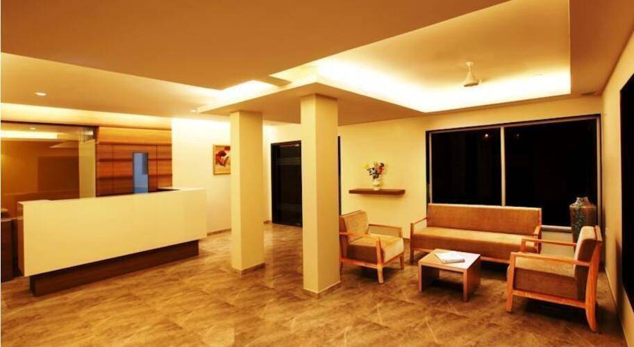 The Hawaii Comforts Hotel