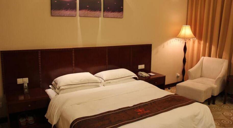 Yifeng Hotel