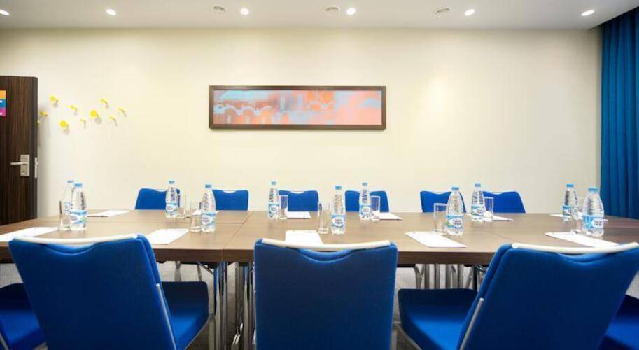 Cosmos Sochi Hotel (Ex.Park Inn By Radisson Sochi City Centre)