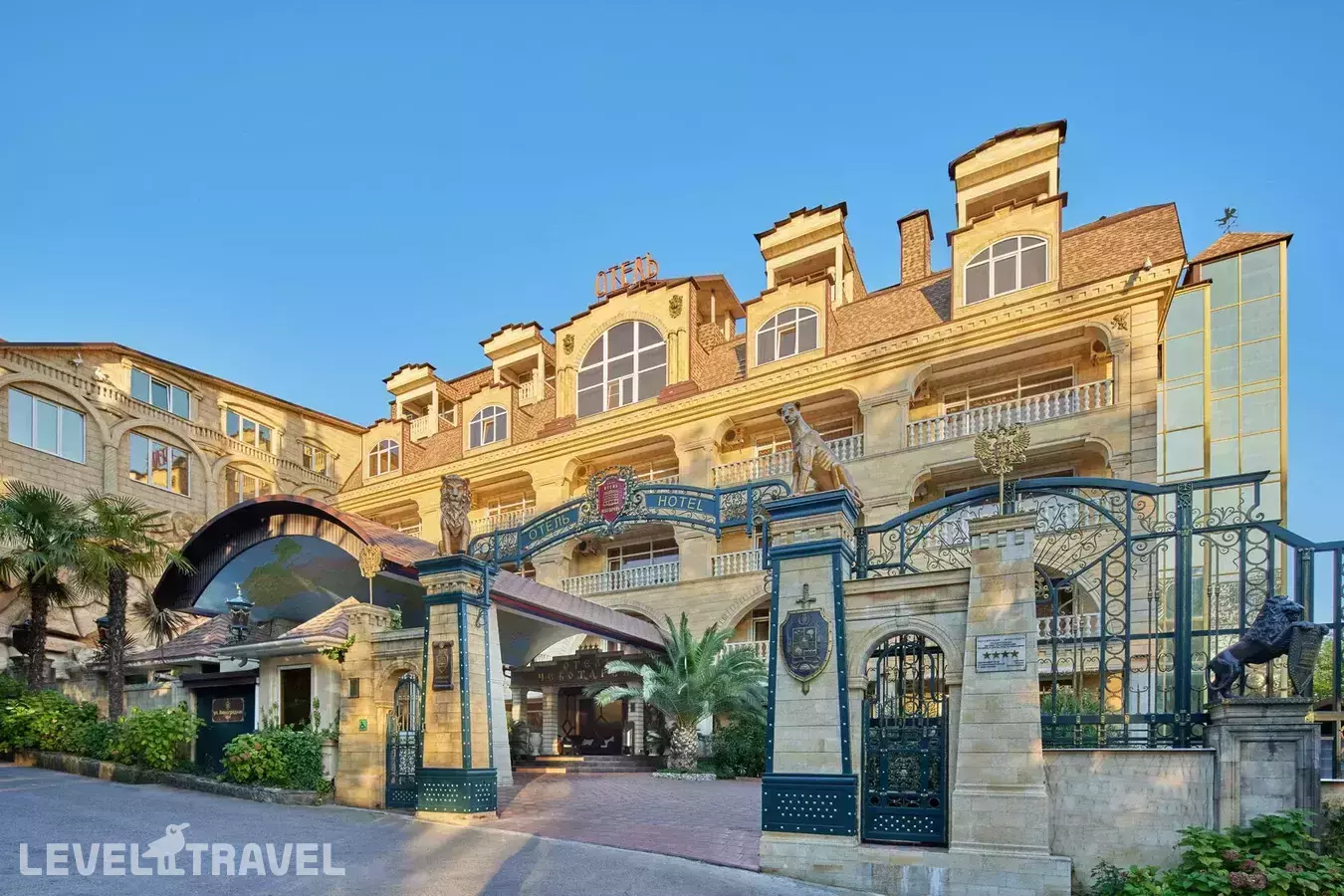 Отель Чеботаревъ