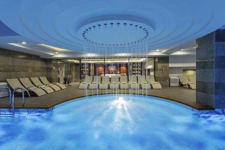 Doubletree By Hilton Kusadasi