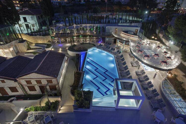 Doubletree By Hilton Kusadasi