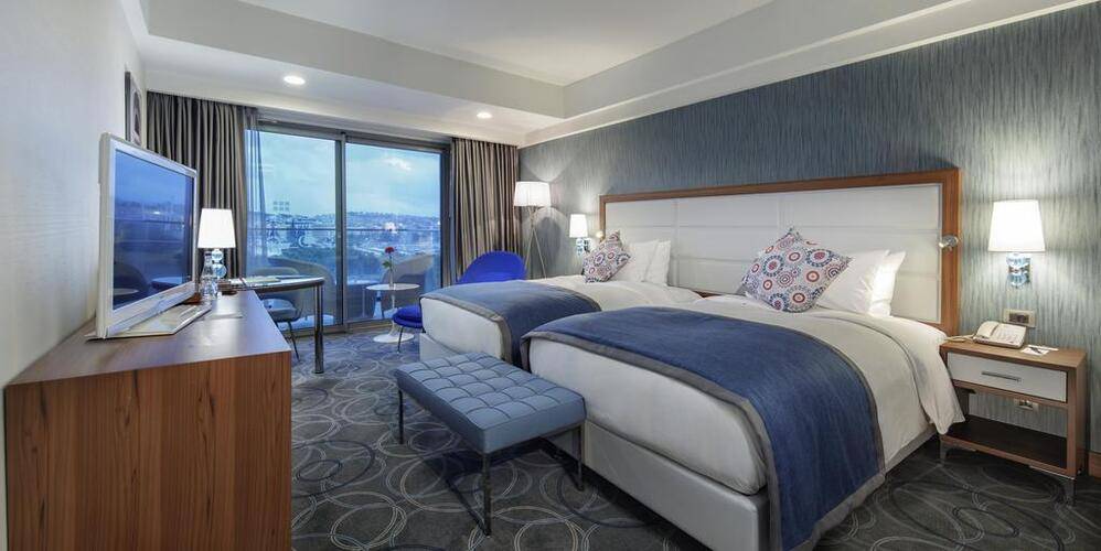 Doubletree By Hilton Kusadasi