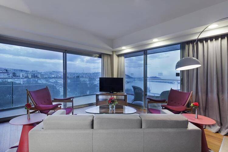 Doubletree By Hilton Kusadasi