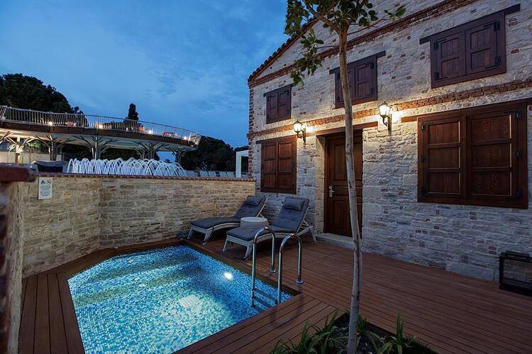 Doubletree By Hilton Kusadasi