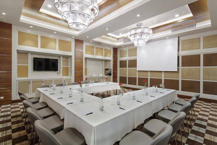 Doubletree By Hilton Kusadasi