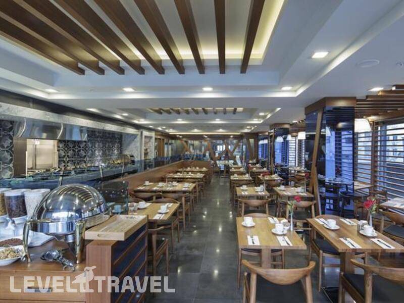 Фотография Doubletree By Hilton Kusadasi