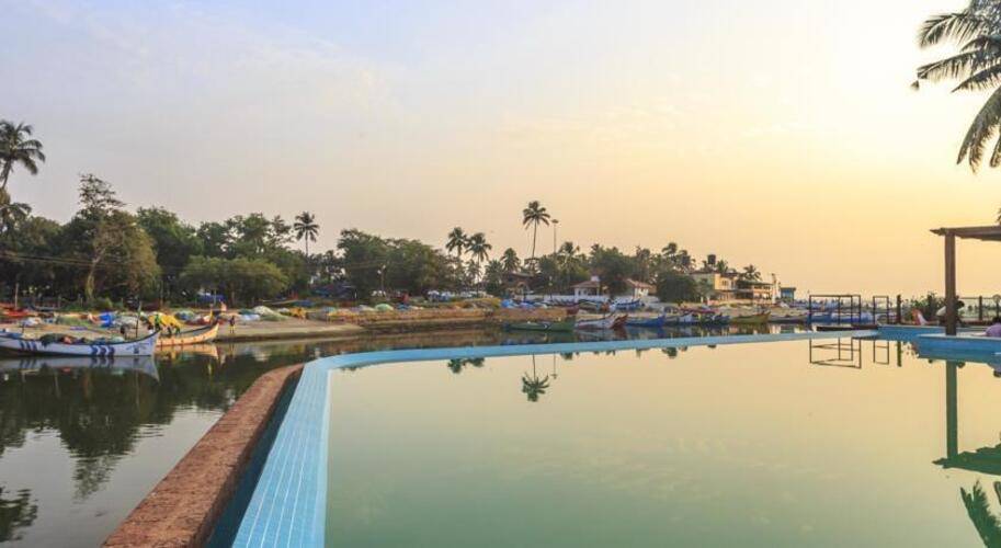 Acron Waterfront Resort