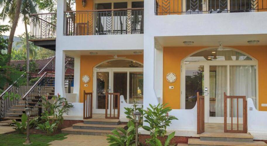 Acron Waterfront Resort