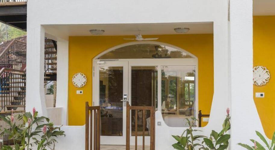 Acron Waterfront Resort
