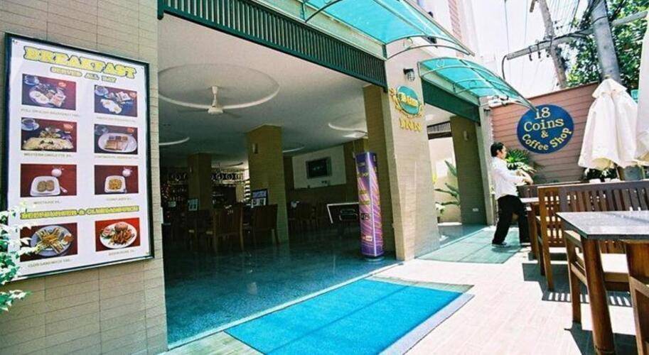 18 Coins Hotel