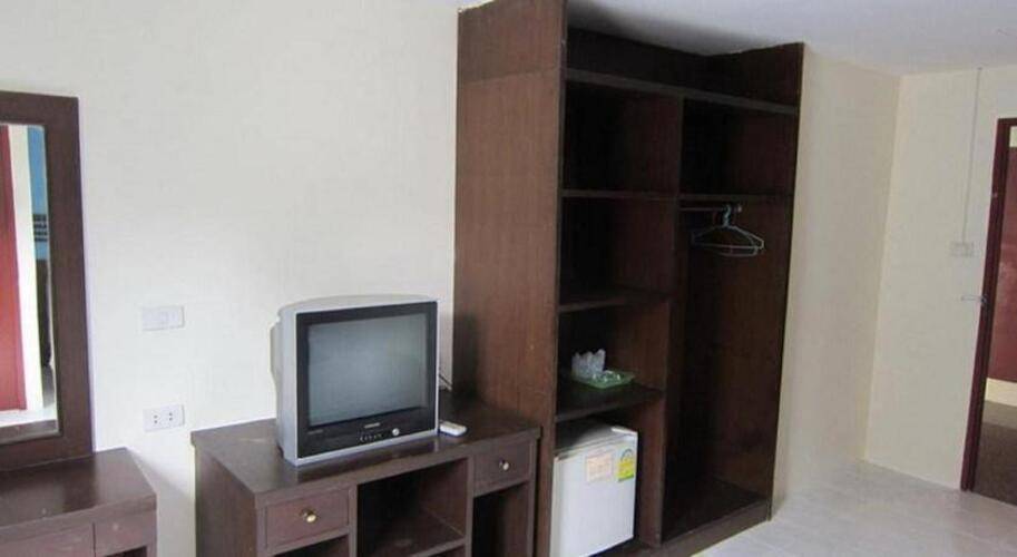 18 Coins Hotel