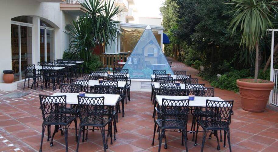 Dwo Les Palmeres (Ex.Les Palmeres Hotel)