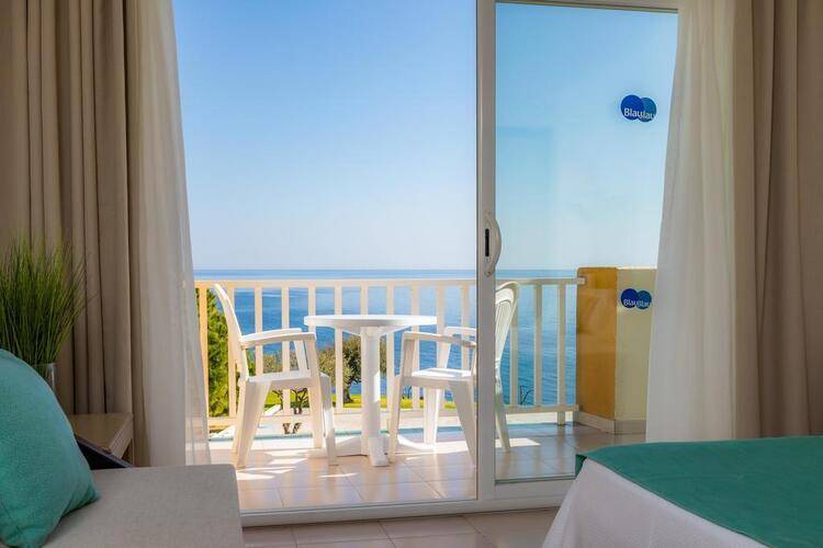 Blau Punta Reina Resort & Apartments