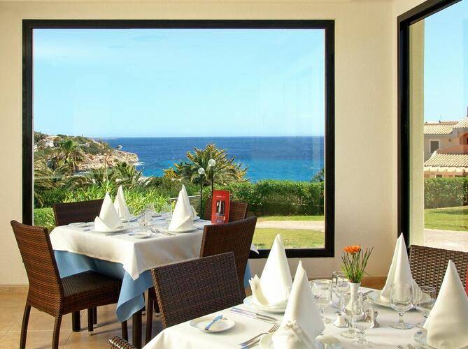 Blau Punta Reina Resort & Apartments