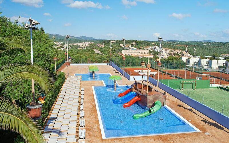 Blau Punta Reina Resort & Apartments