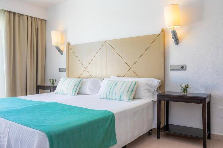 Blau Punta Reina Resort & Apartments