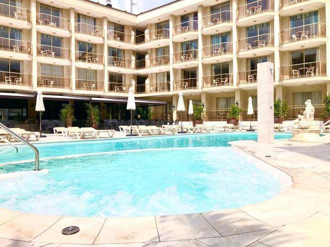 Miami Park Apts