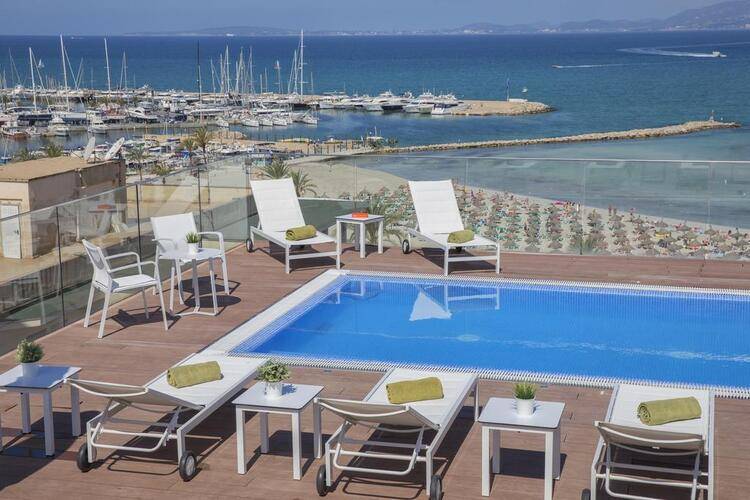 Whala! Beach Hotel