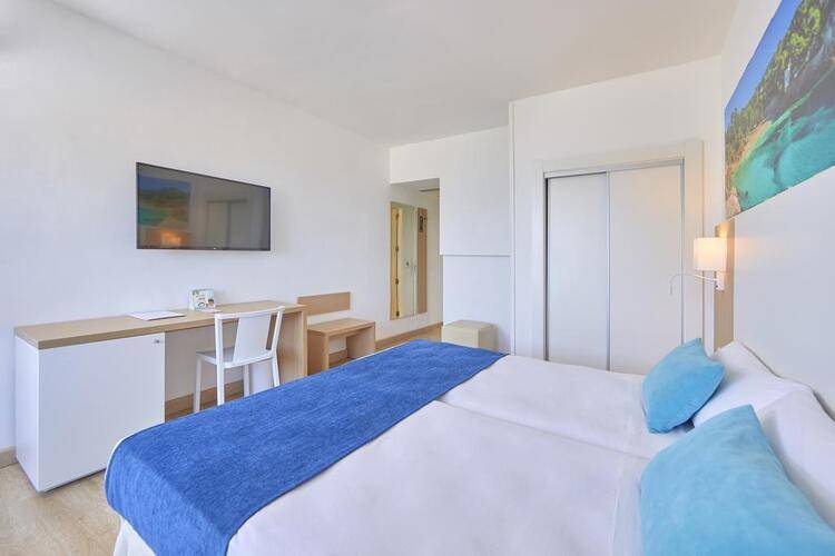Whala! Beach Hotel