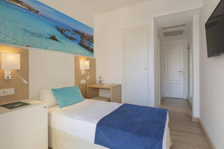 Whala! Beach Hotel