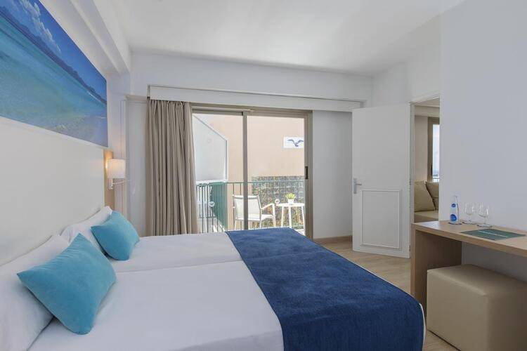 Whala! Beach Hotel
