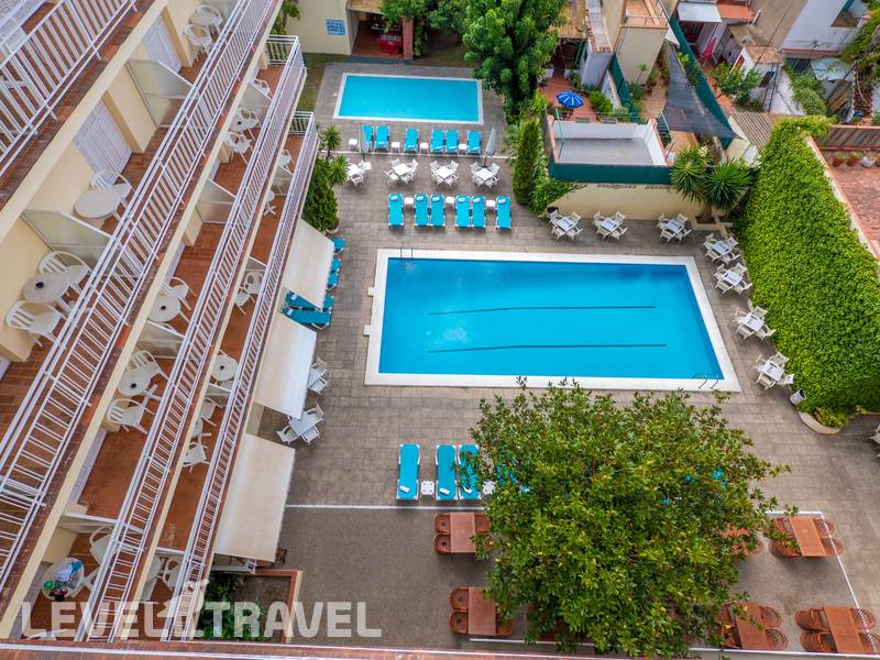 Фотография Checkin Pineda Hotel