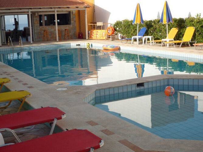 Haris Studios Apartments