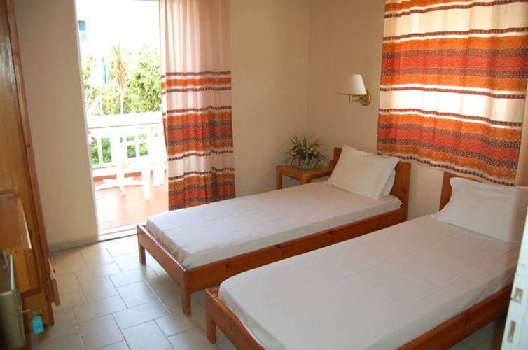 Haris Studios Apartments