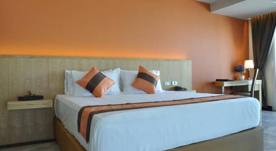 Balihai Bay Hotel