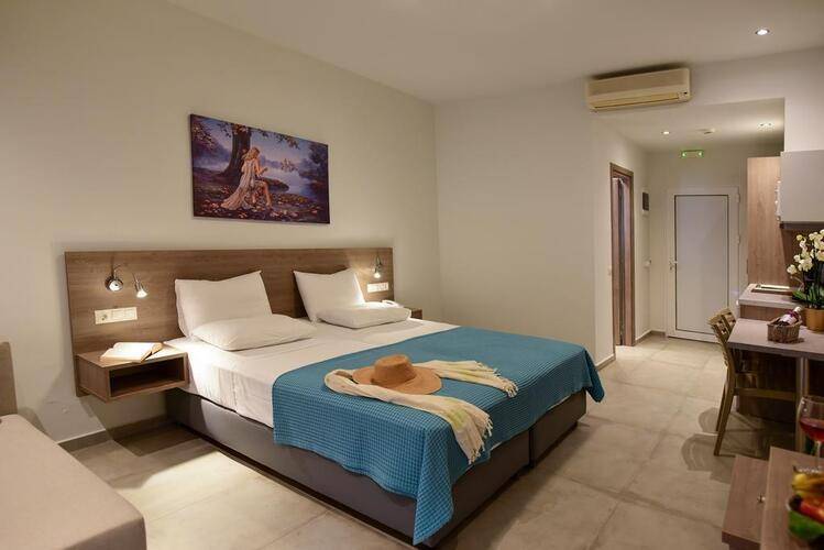 Blue Horizon Apartments